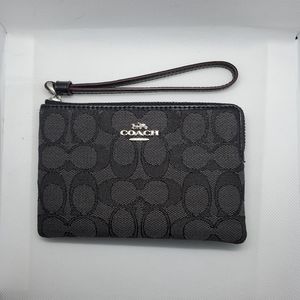 Coach classic wristlet